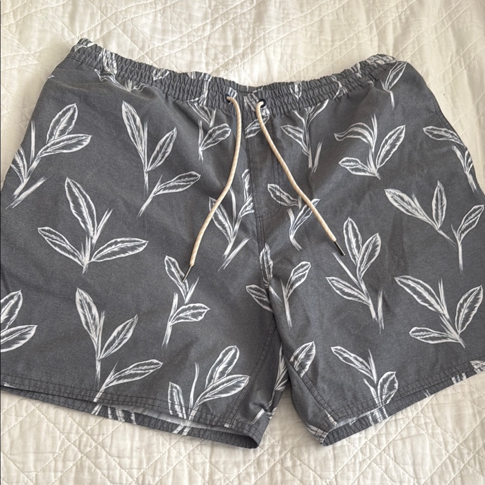 Gray Leaf Print Men's Swim Shorts